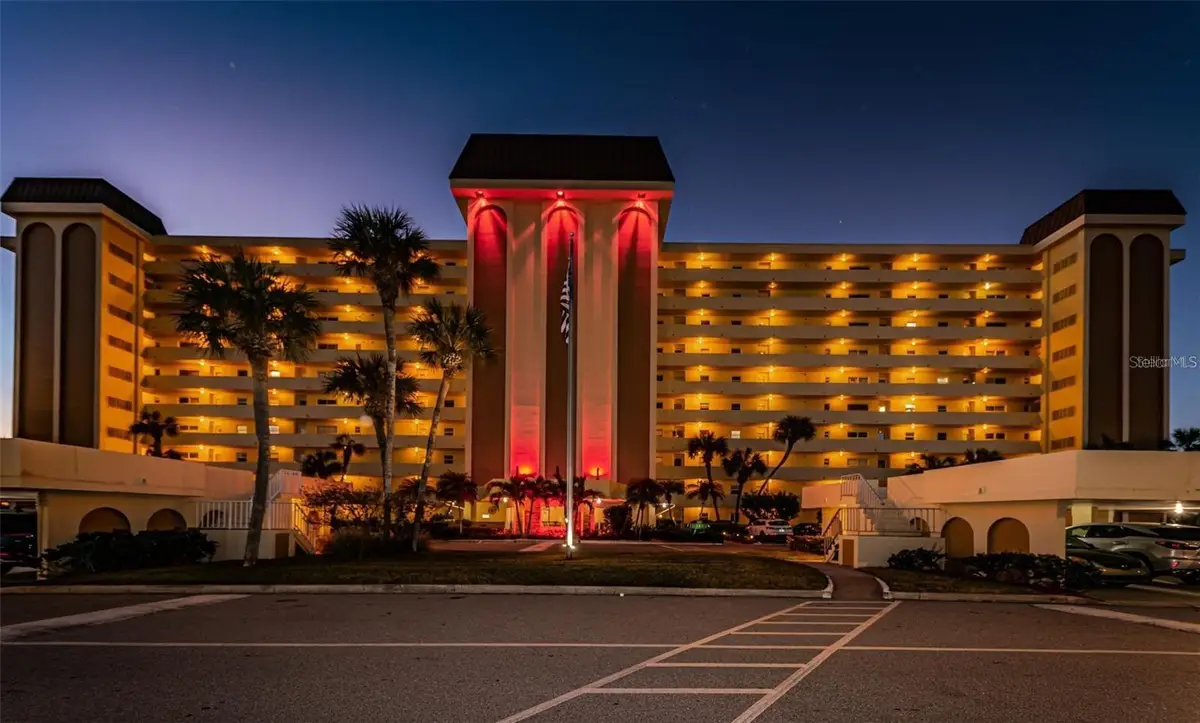 4725 Cove Circle #808, Saint Petersburg, FL 33708 - Image #1