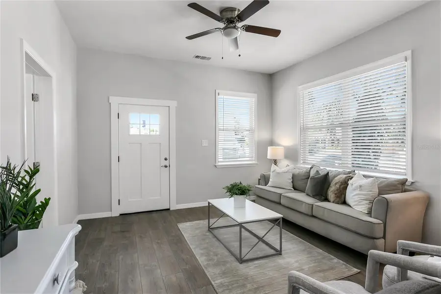 1522 E 21st Avenue, Tampa, FL 33605 - Image #2