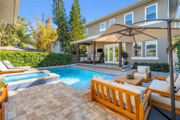 481 33rd Avenue N, ST PETERSBURG, FL 33704