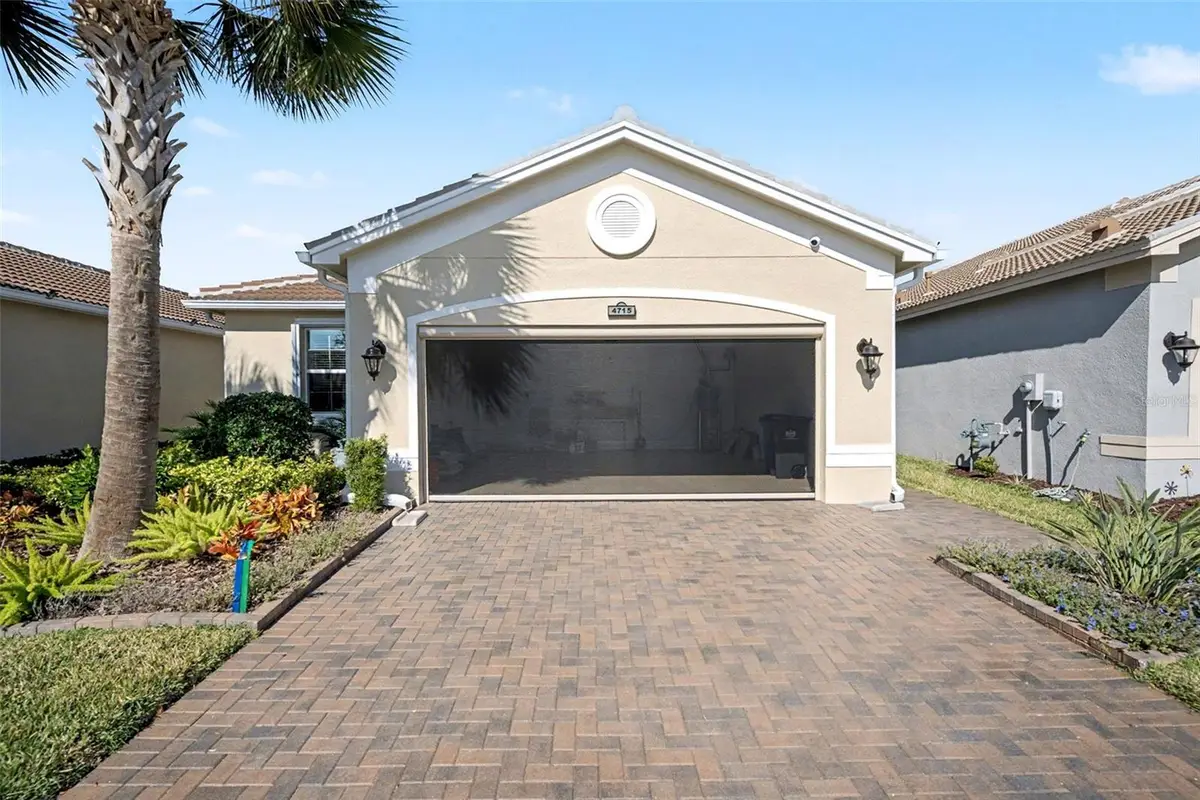 4715 Avila Lakes Drive, Wimauma, FL 33598 - Image #1
