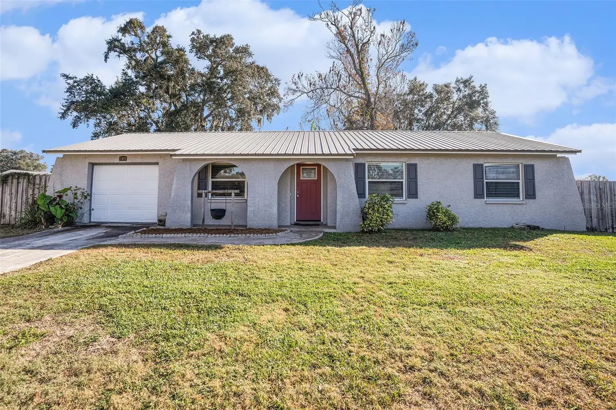 909 Silver Ridge Way, Valrico, FL 33594 - Image #1