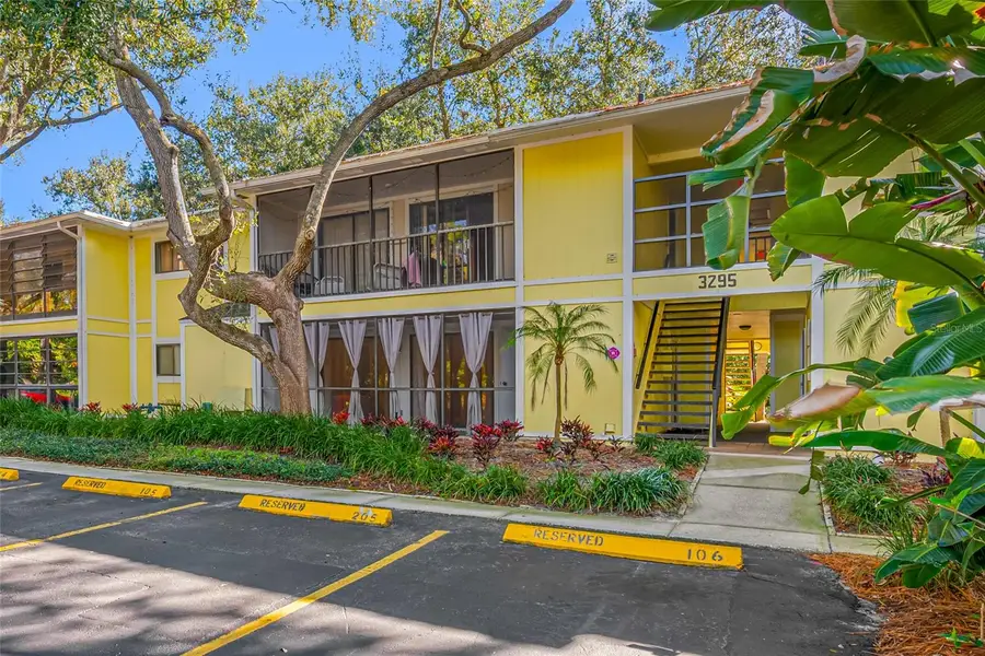 3295 Fox Chase Circle N #105, Palm Harbor, FL 34683 - Image #2