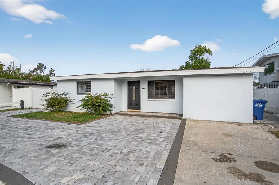 2304 E 111th Avenue, Tampa, FL 33612 - Image #3