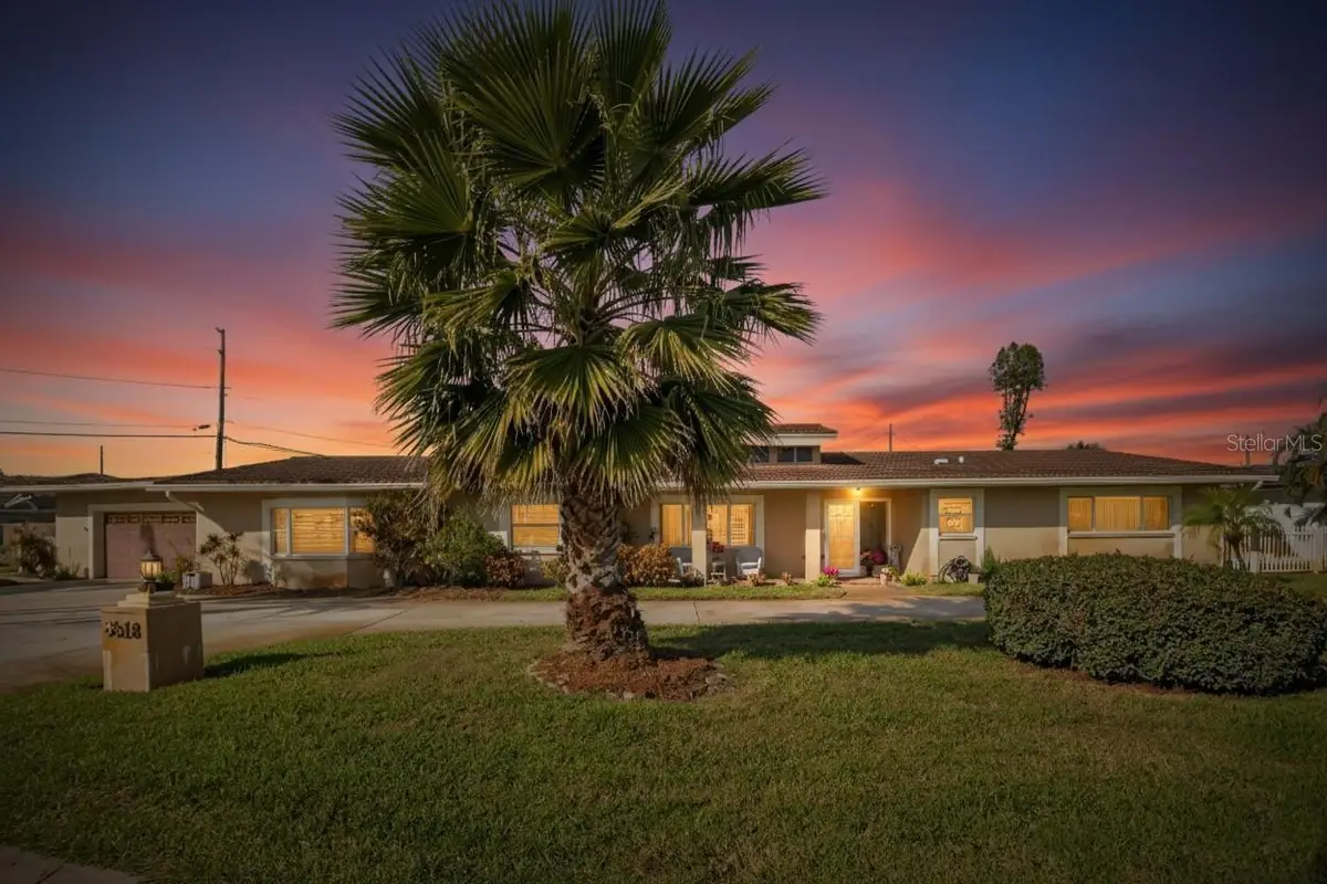 6518 Debbie Lane S, Saint Petersburg, FL 33707 - Image #1