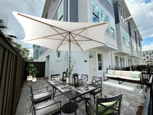 498 31st Way N, ST PETERSBURG, FL 33713