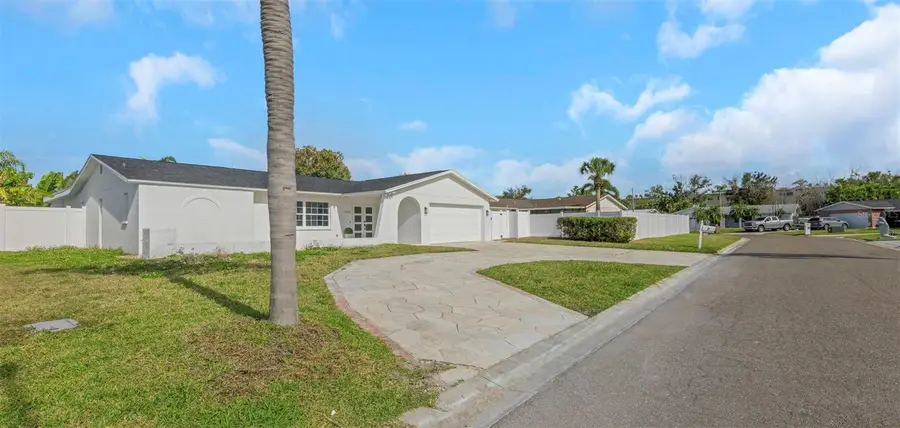 11419 47th Avenue N, Saint Petersburg, FL 33708 - Image #2