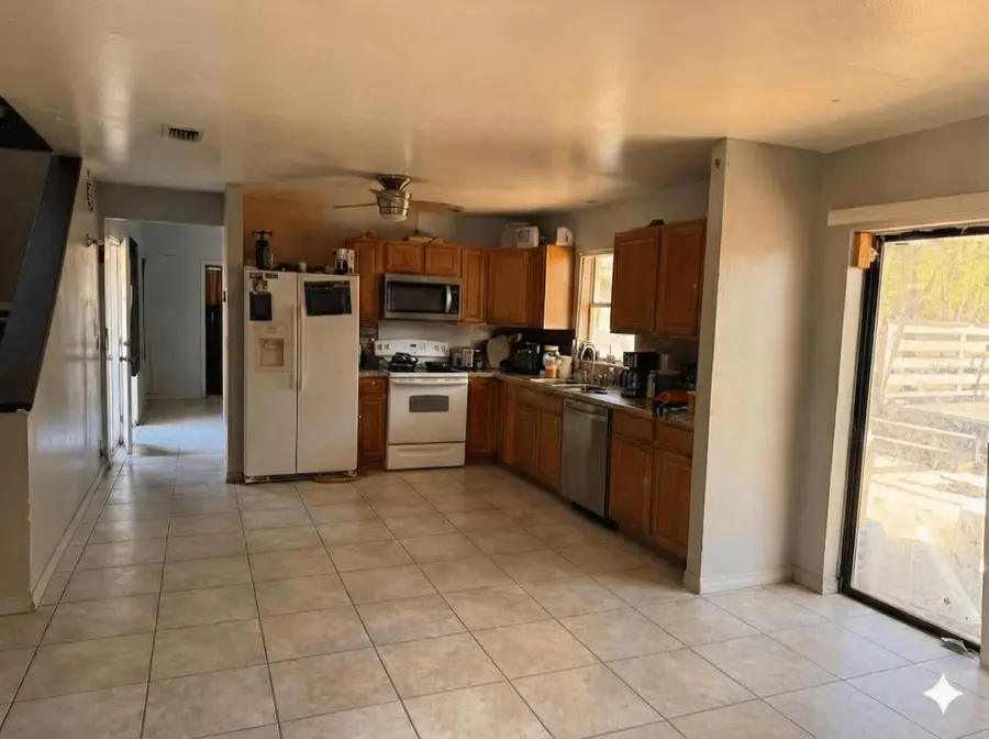 618 Monroe Avenue, Lehigh Acres, FL 33972 - Image #2