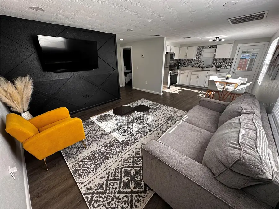 38750 & 38752 2nd Avenue, Zephyrhills, FL 33542 - Image #3