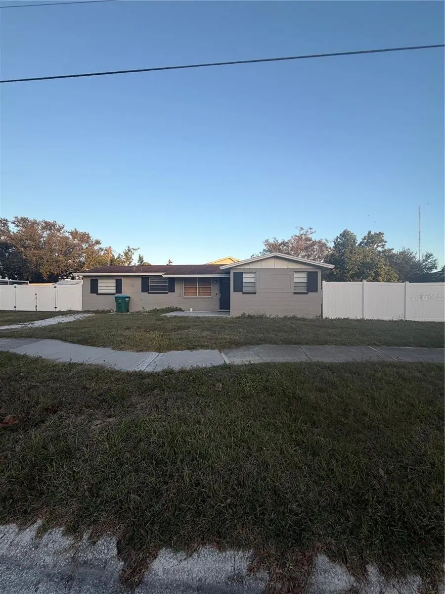 8701 94th Street, Seminole, FL 33777 - Image #1