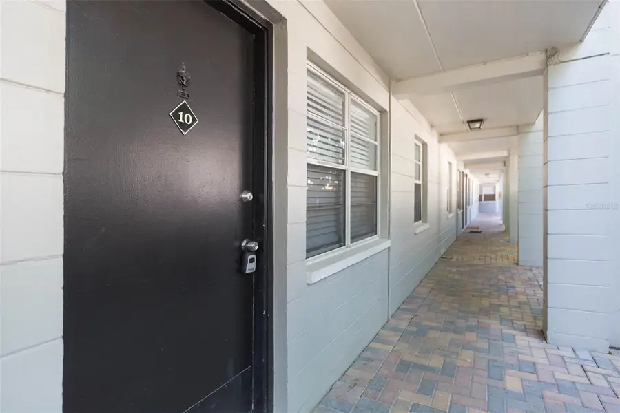 5221 S Bayshore Boulevard #10, Tampa, FL 33611 - Image #2