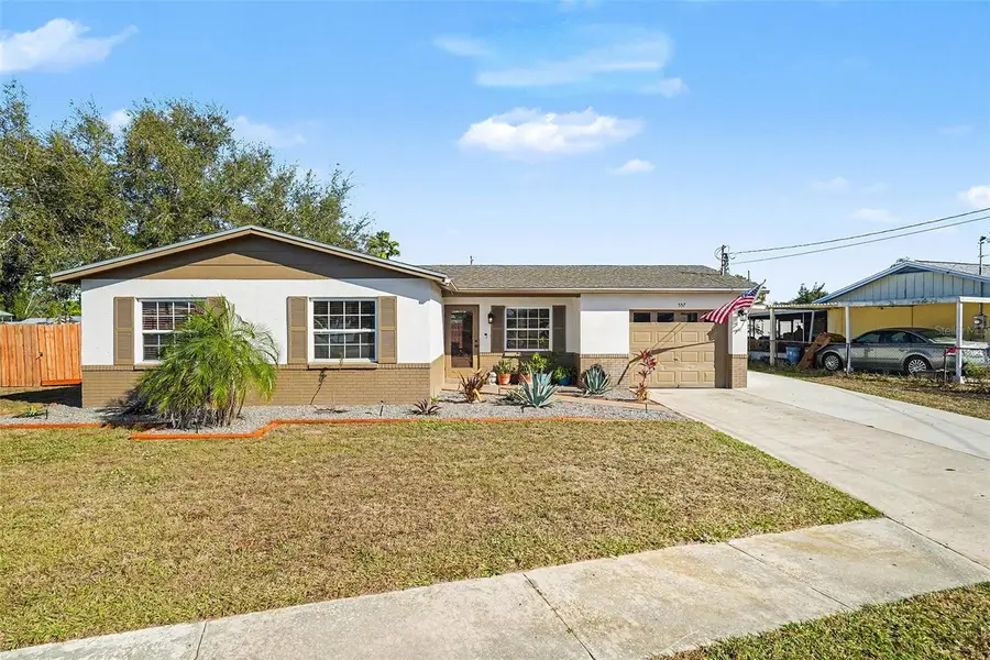 557 Flame Tree Drive, Apollo Beach, FL 33572 - Image #2