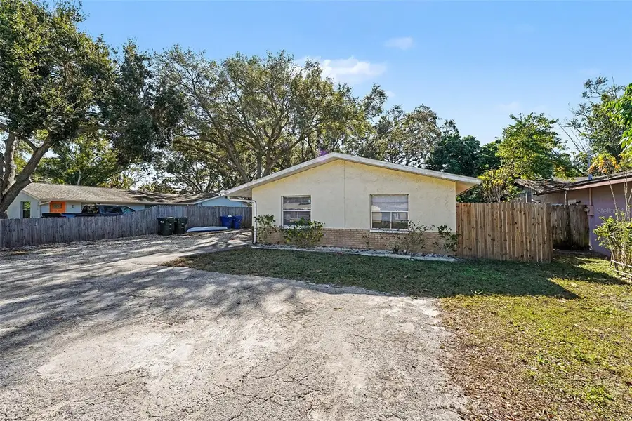 3050 Meadow Lake Avenue, Largo, FL 33771 - Image #3