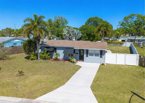 1541 68th Avenue N, ST PETERSBURG, FL 33702