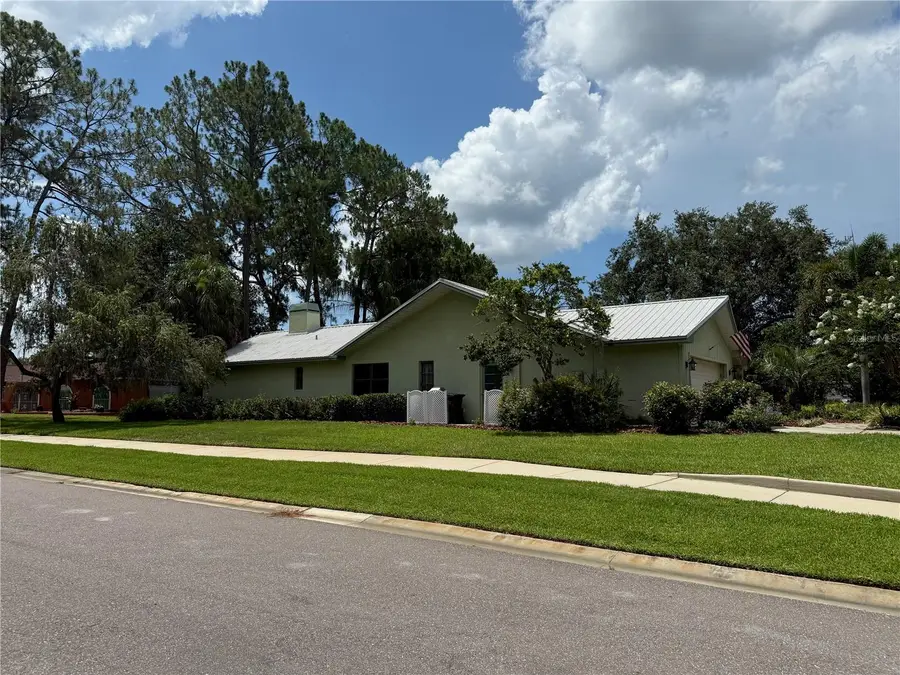 2215 Toniwood Lane, Palm Harbor, FL 34685 - Image #2