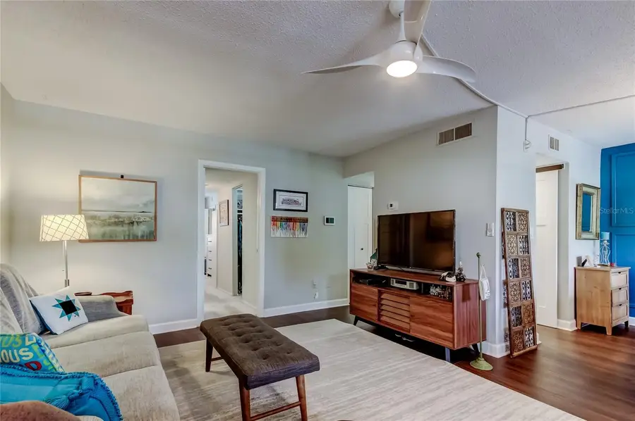 5080 Locust Street Ne #130, Saint Petersburg, FL 33703 - Image #3