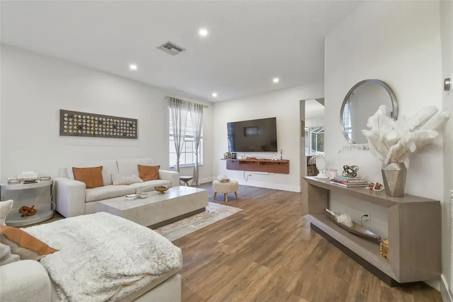 14526 Weeping Elm Drive, Tampa, FL 33626 - Image #2