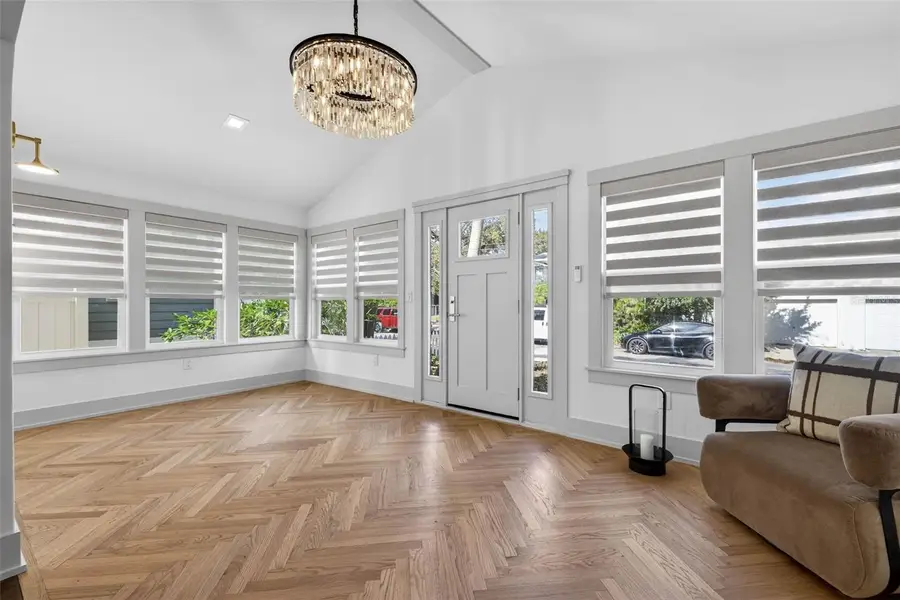 124 19th Avenue N, Saint Petersburg, FL 33704 - Image #3