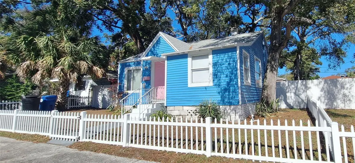 821 Newton Avenue S, Saint Petersburg, FL 33701 - Image #1