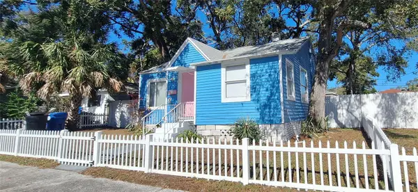 821 Newton Avenue S, ST PETERSBURG, FL 33701