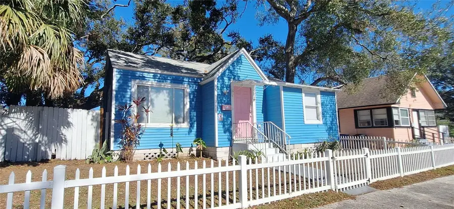 821 Newton Avenue S, Saint Petersburg, FL 33701 - Image #3