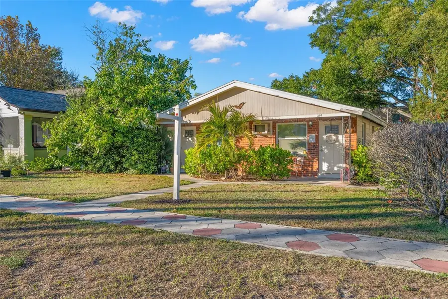 209 12th Avenue N, Saint Petersburg, FL 33704 - Image #2