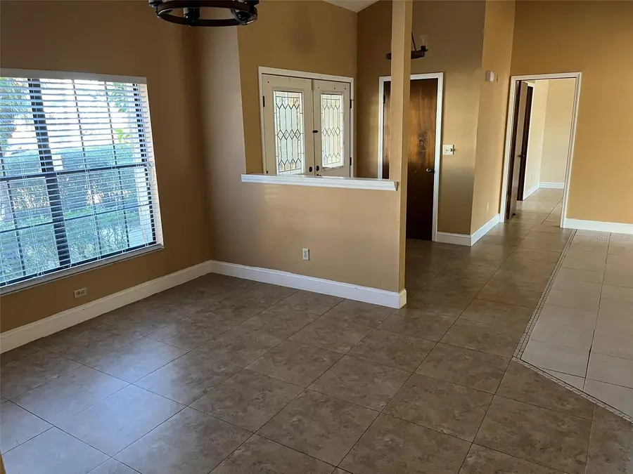4133 Spring Way Circle, Valrico, FL 33596 - Image #2