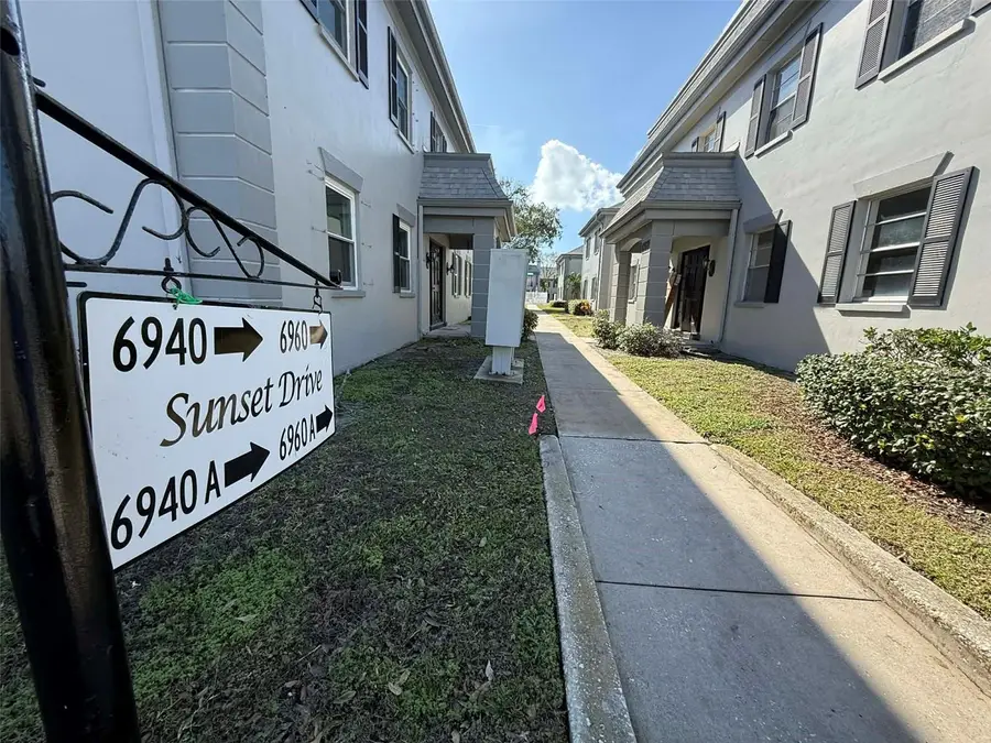 6960 Sunset Drive S #2B, South Pasadena, FL 33707 - Image #2