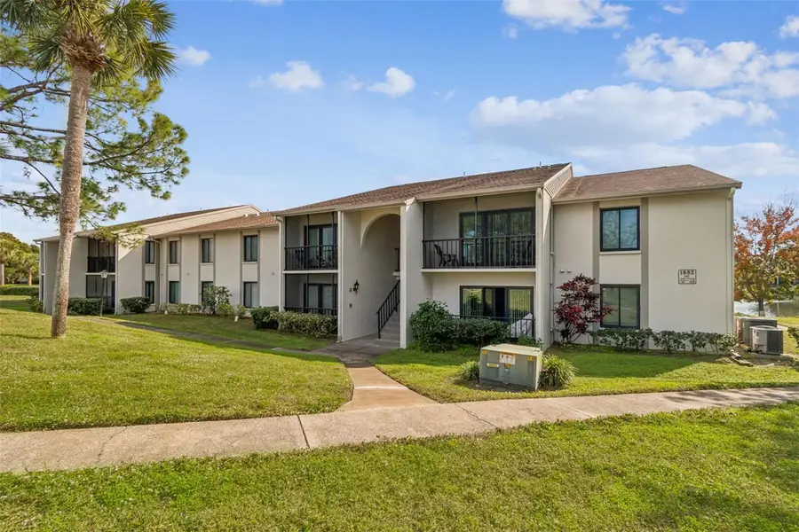 1882 Pine Ridge Way W #E1, Palm Harbor, FL 34684 - Image #2
