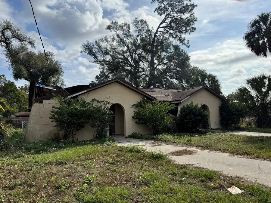 801 N Kingsway Road, Seffner, FL 33584 - Image #2