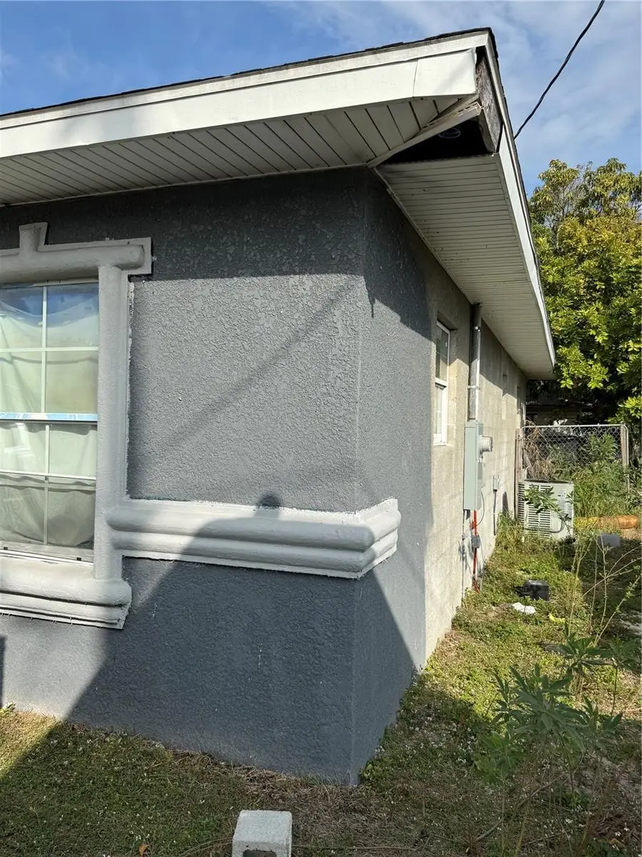 313 E Washington Street, Avon Park, FL 33825 - #2