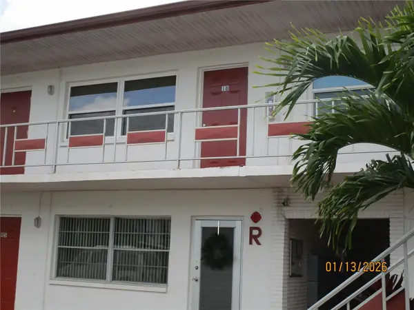 1950 58th Avenue N #18, ST PETERSBURG, FL 33714