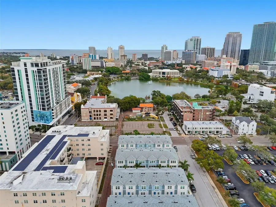 262 8th Street N, Saint Petersburg, FL 33701 - Image #2