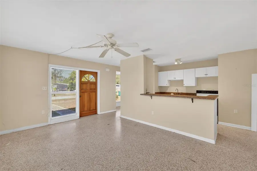 21035 Glendale Avenue, Port Charlotte, FL 33952 - Image #3