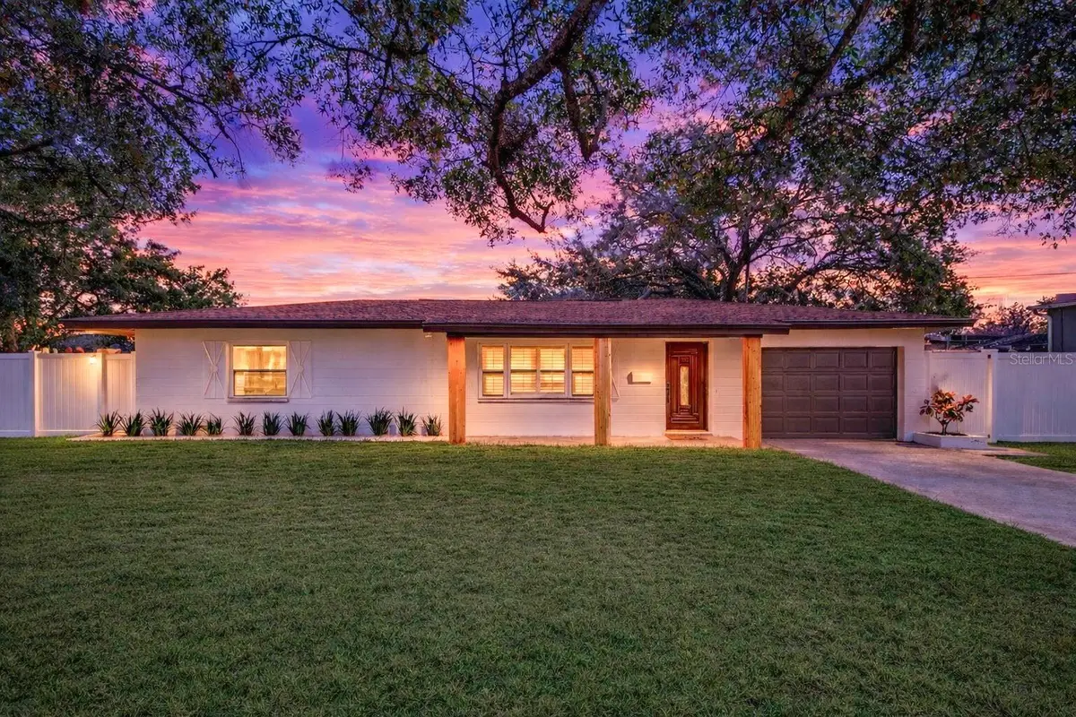 4465 1st Way Ne, Saint Petersburg, FL 33703 - Image #1