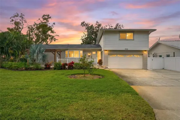 7035 14th Street S, ST PETERSBURG, FL 33705