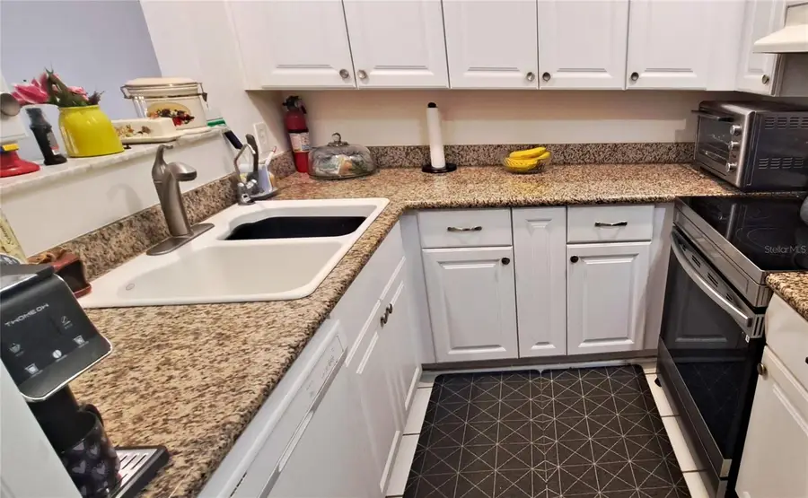 6426 Rockpointe Drive, Tampa, FL 33634 - Image #3