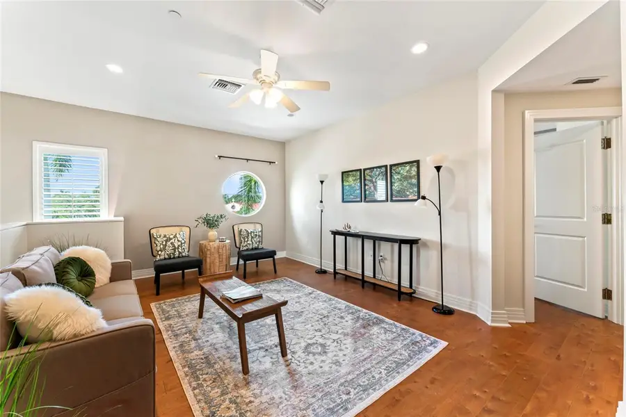 1325 Snell Isle Boulevard Ne #110, Saint Petersburg, FL 33704 - Image #2