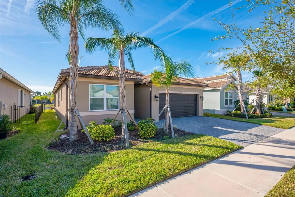 4911 Sienna Isles Avenue, Wimauma, FL 33598 - Image #1