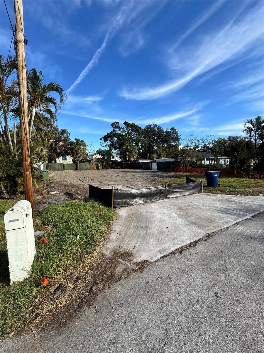 4627 W Bay Villa Avenue, Tampa, FL 33611 - Image #2