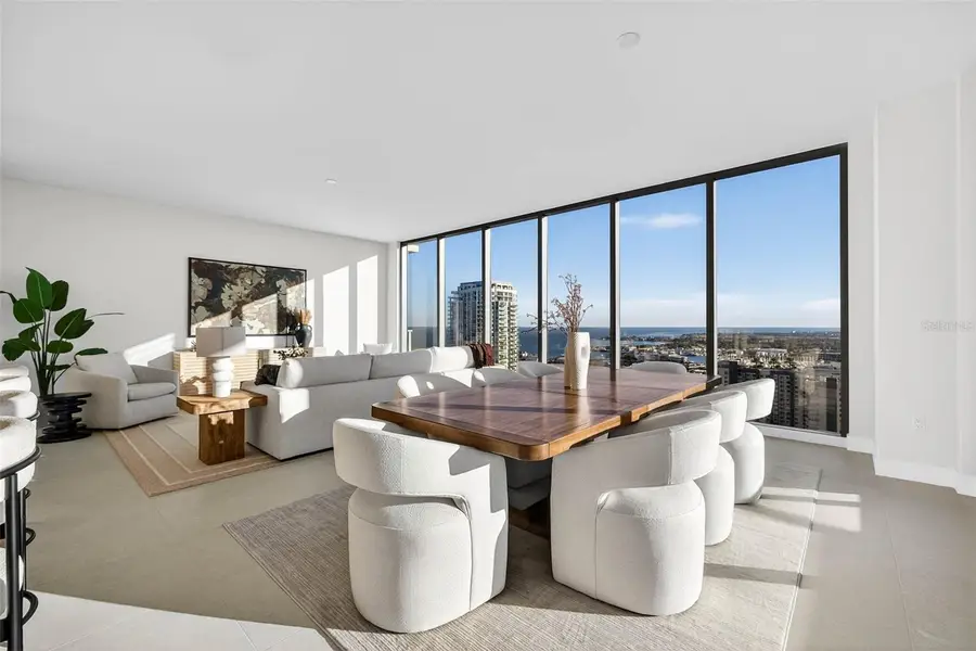 275 1st Ave S #2706, Saint Petersburg, FL 33701 - Image #2