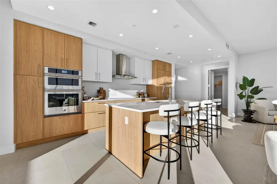 275 1st Ave S #2706, Saint Petersburg, FL 33701 - Image #3