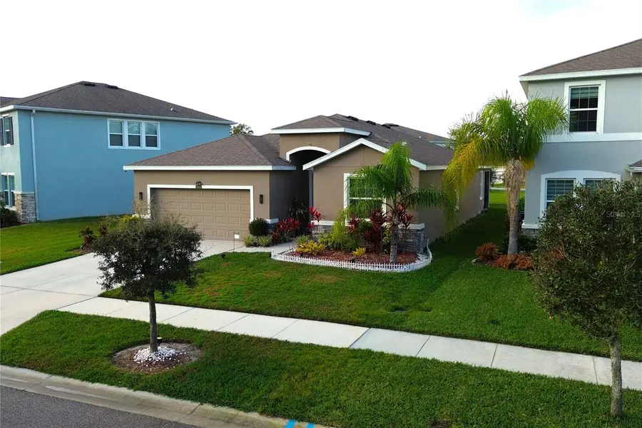 33034 Sand Creek Drive, Wesley Chapel, FL 33543 - Image #3