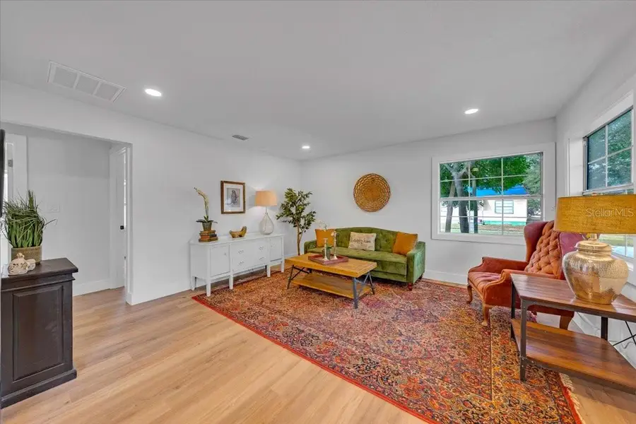 1301 56th Street S, Gulfport, FL 33707 - Image #2