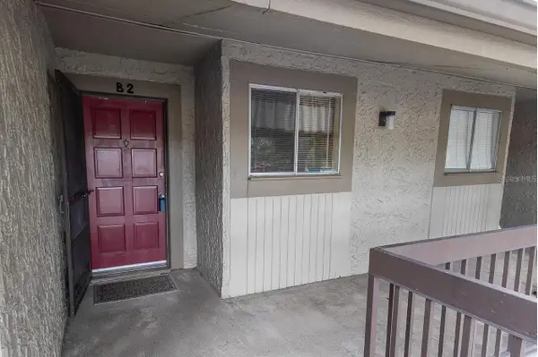 6332 Newtown Circle #32B2, TAMPA, FL 33615