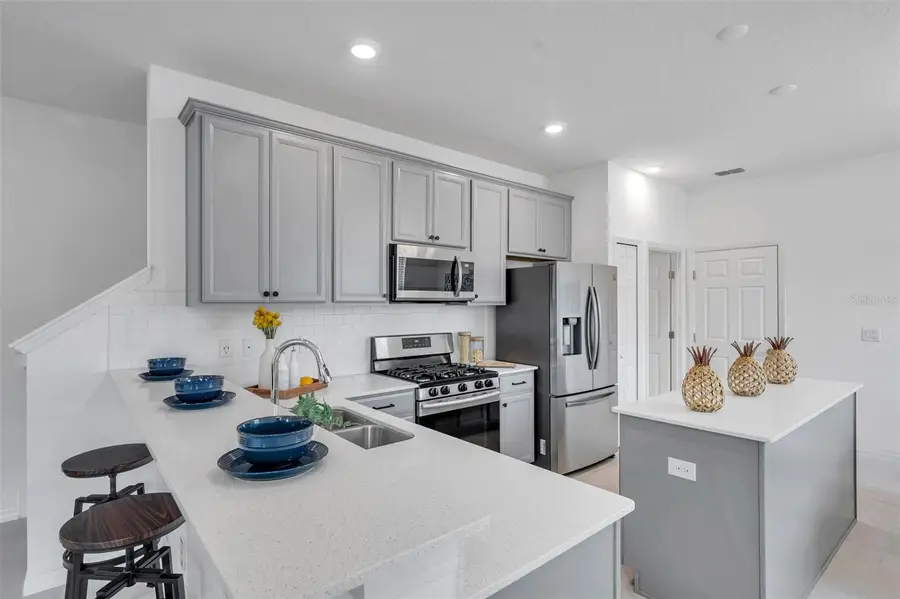 5728 Skytop Drive, Lithia, FL 33547 - Image #2