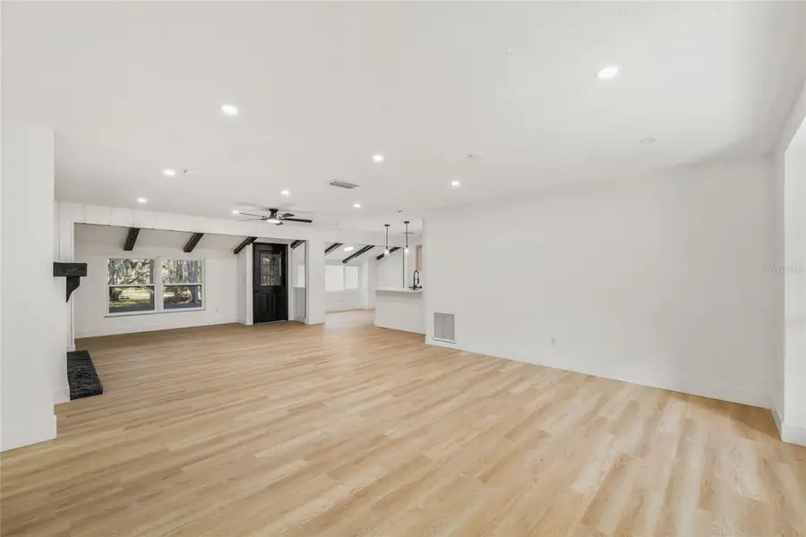 8807 Overlook Drive, Wesley Chapel, FL 33545 - Image #2