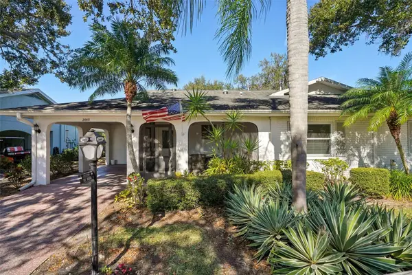 2003 Halidom Way, SUN CITY CENTER, FL 33573