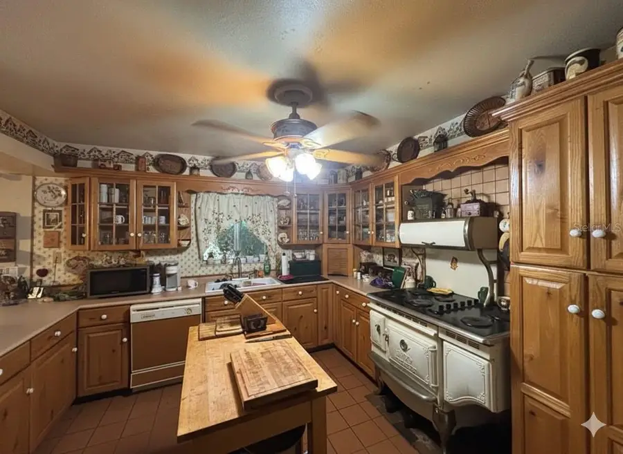 8709 Fountain Avenue, Tampa, FL 33615 - Image #3