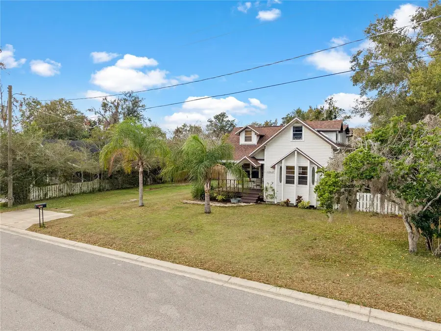 13627 13th Street, Dade City, FL 33525 - Image #2