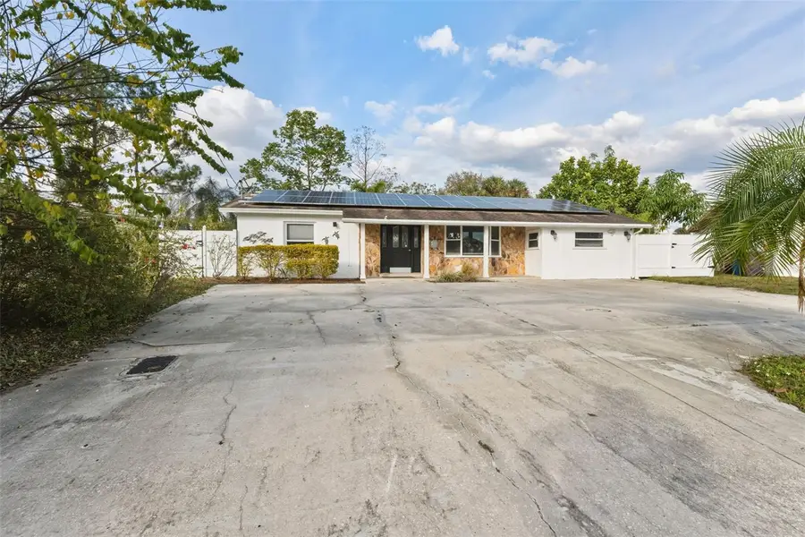 5017 Stolls Avenue, Tampa, FL 33615 - Image #2